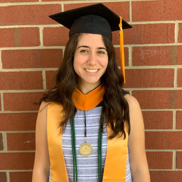 Meet your Posher, Julie - Picture 2 of 6